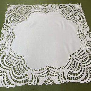Weiß gestickte cutwork Quadratische Tischmitte Küche Esszimmer weißes Basistuch-Stickerei-dekorative Tischabdeckung komplizierte cutwork