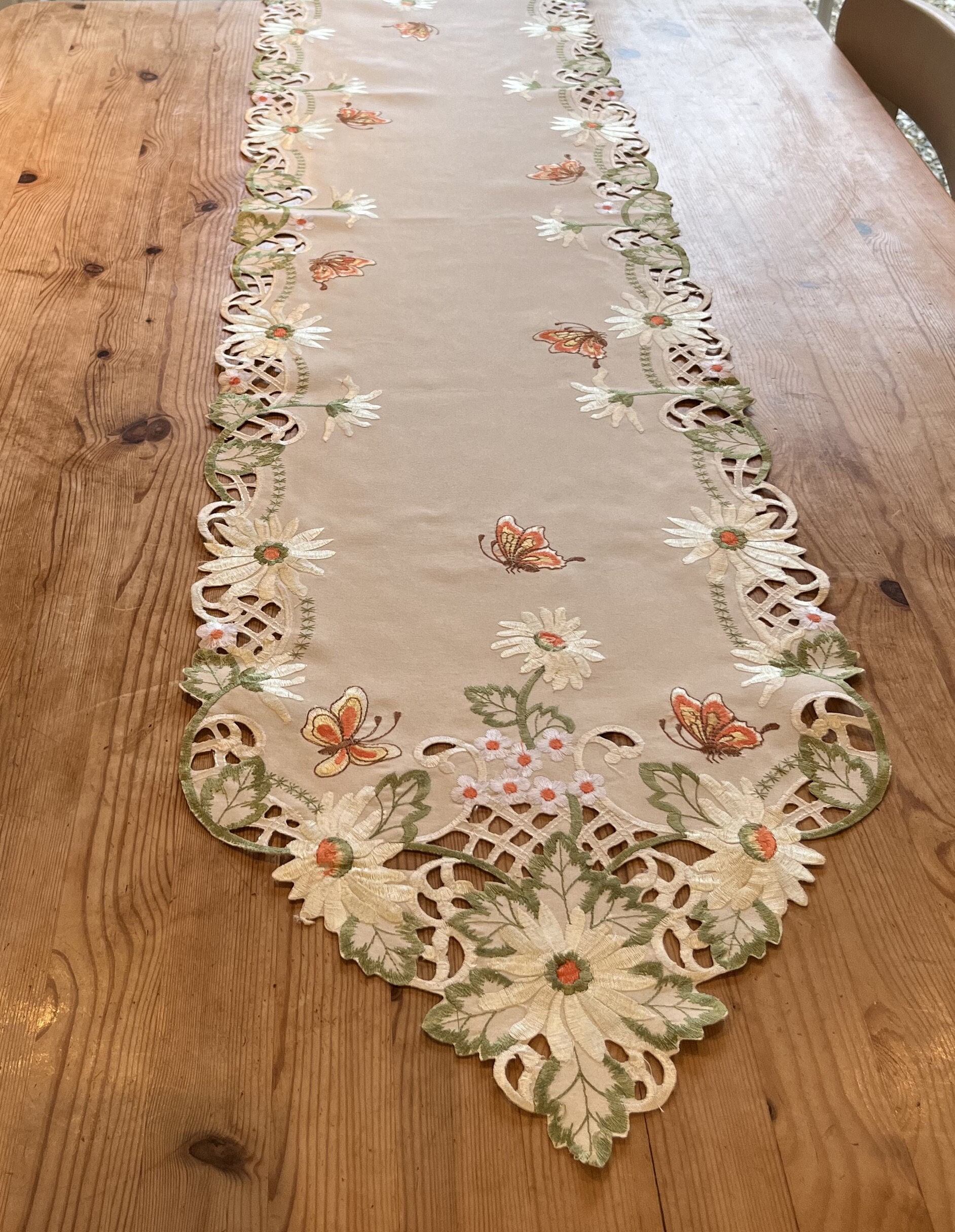 Orange Brown Green Ivory Butterfly Embroidery Sharp Pointed Table Runner scalloped edge cutwork kitchen Dining Ivory Base Cloth