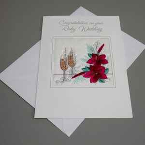 Bestickte Rubin Hochzeitskarte Handgemacht 40 Jahre Jubiläum Ekard UK Made Embroidery Burgundy 40 Feier Glückwunsch
