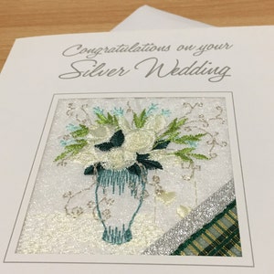 Bestickte Silber Hochzeit Jubiläumskarte Handarbeit 25 Jahre Feier Twenty Five Ekard UK Made 25th Embroidery