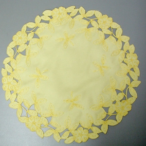 Cuatro cortes redondos de 30 cm de diámetro bordado Doilie oro 12" WG30