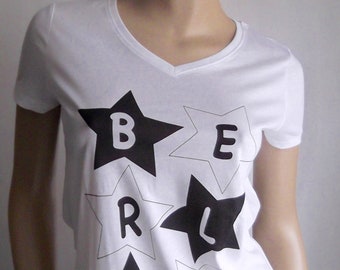 Berlin Star Street Art Women White Organic Cotton V Neck T-Shirt Perfect Birthday Gift Size M