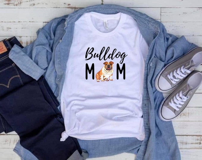 Bulldog Mom, English bulldog, Flowers, Graphic T-Shirt