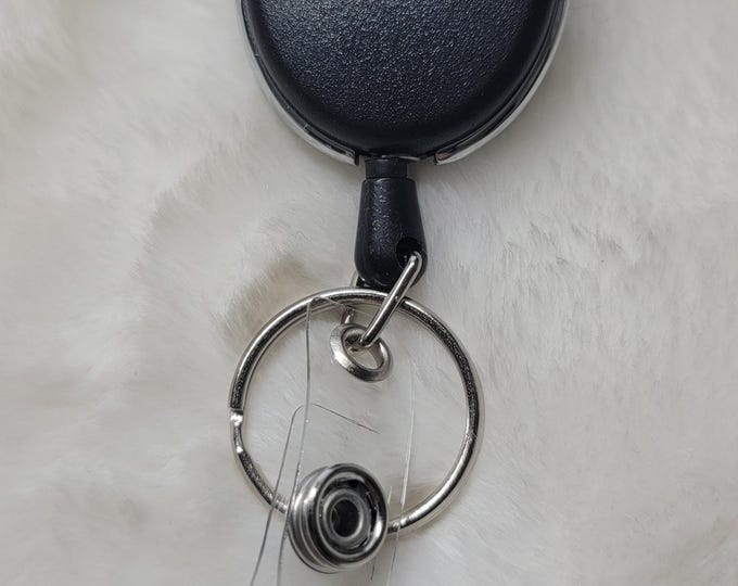 Retractable ID Badge Holders with Carabiner Reel Clip, Lanyards for Keys, Card Holder Badge Reel Retractable Key Chains, Belt Clip Key Ring