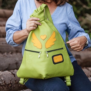 Erzengel Gabriel Lederrucksack – Eine Special Edition mit Göttlicher Symbolik