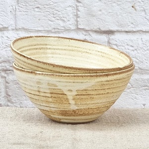 White Pottery Breakfast Bowl, Rustic Pottery soup Bowl, Stoneware Personal Bowl