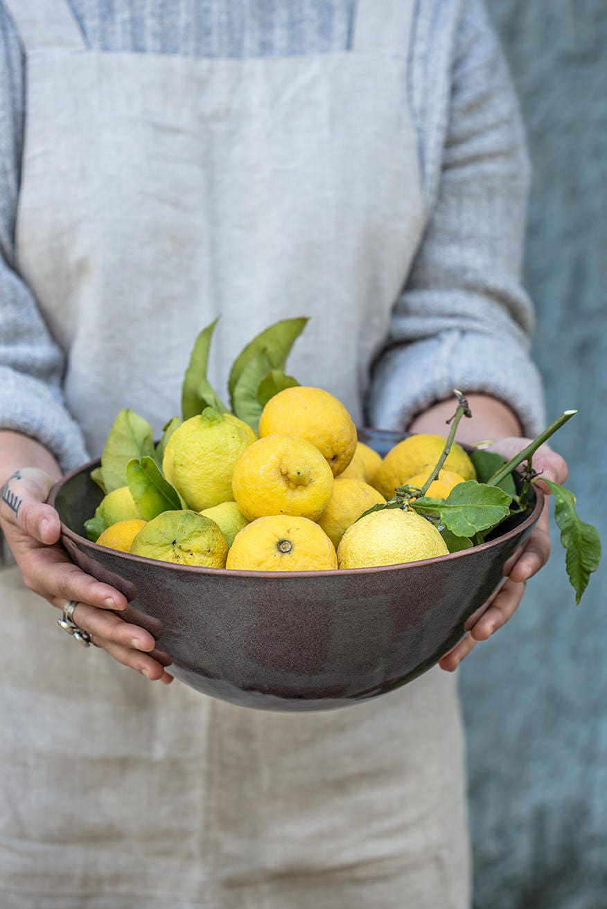 Grand Bol en Poterie Noire, Grès Noir