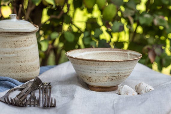 Decorazioni ceramica: ciotole per i salatini