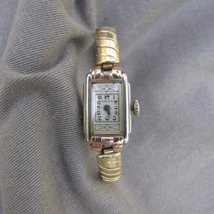 Vintage Gothic Women\'s Watch Swiss Silver Tone Plastic Case Engraved Non Working Vintage Gothic Women\ main image 2