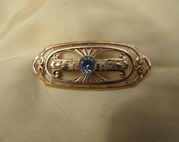 Antique Victorian 10k gold and blue Zircon brooch - image 1