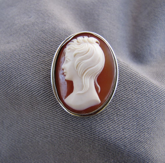 Antique shell signed cameo pin brooch pendant - image 4