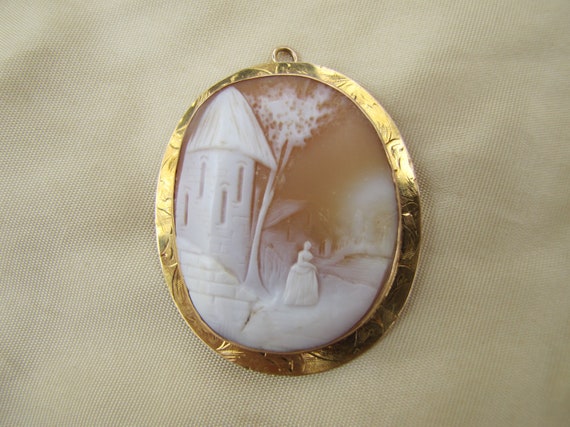Antique 10k gold and cameo brooch pendant - image 1