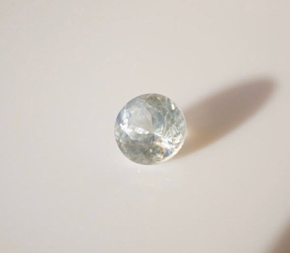 lovely .70ct Montana Sapphire - image 4