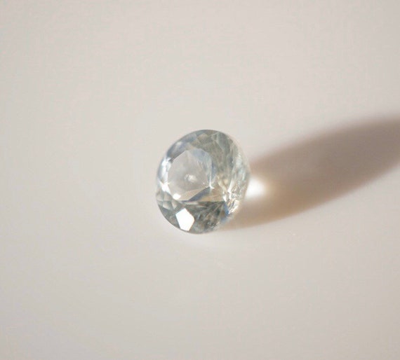 lovely .70ct Montana Sapphire - image 1