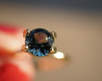 Gorgeous rich 1.02ct color change ( Blue, Teal) Montana Sapphire