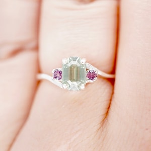 Montana sapphire ring, Emerald sapphire ring, Unique engagement ring, antique inspired sapphire ring, Montana sapphire engagement ring