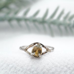 Stunning Orange Yellow Montana Sapphire ring, September Birthstone, Gemstone Ring, Handmade, Ethical Jewelry