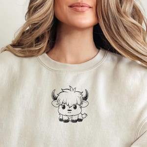 Embroidered Highland Cow Sweatshirt, Highland Cow Crewneck, Cute Cow Gift, Western Crewneck, Highland Cow Shirt, Cow Gifts, Cow Shirt
