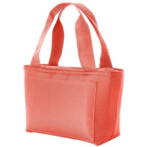 Puede incluir: Una bolsa de almuerzo aislada de color coral con dos asas superiores. La bolsa tiene una cremallera y un bolsillo frontal.
