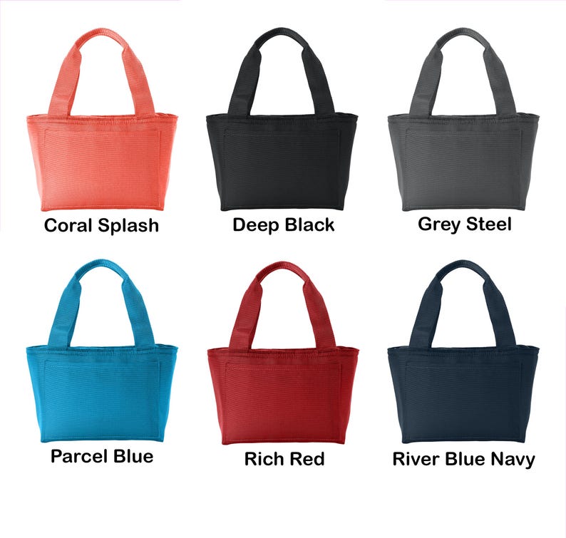 Puede incluir: Seis bolsas de almuerzo aisladas en diferentes colores: salpicadura de coral, negro profundo, acero gris, azul paquete, rojo intenso y azul marino r&iacute;o.