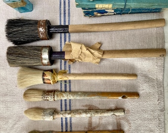 Rare Vintage French Master Artist Paint Brush, Long Wood Handle, Copper Ferrule, Natural Fine Pig Bristle, New/Old Stock, Marked