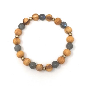 Palo Santo Bracelet: Labradorite Brilliance