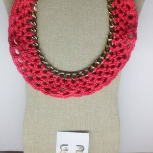 Collar tejido a crochet