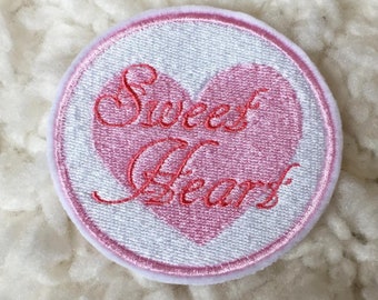 IRON ON PATCH - Sweet Heart circle valentines romance heart