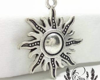 2 Pendentifs breloques soleil 25 x 29 mm