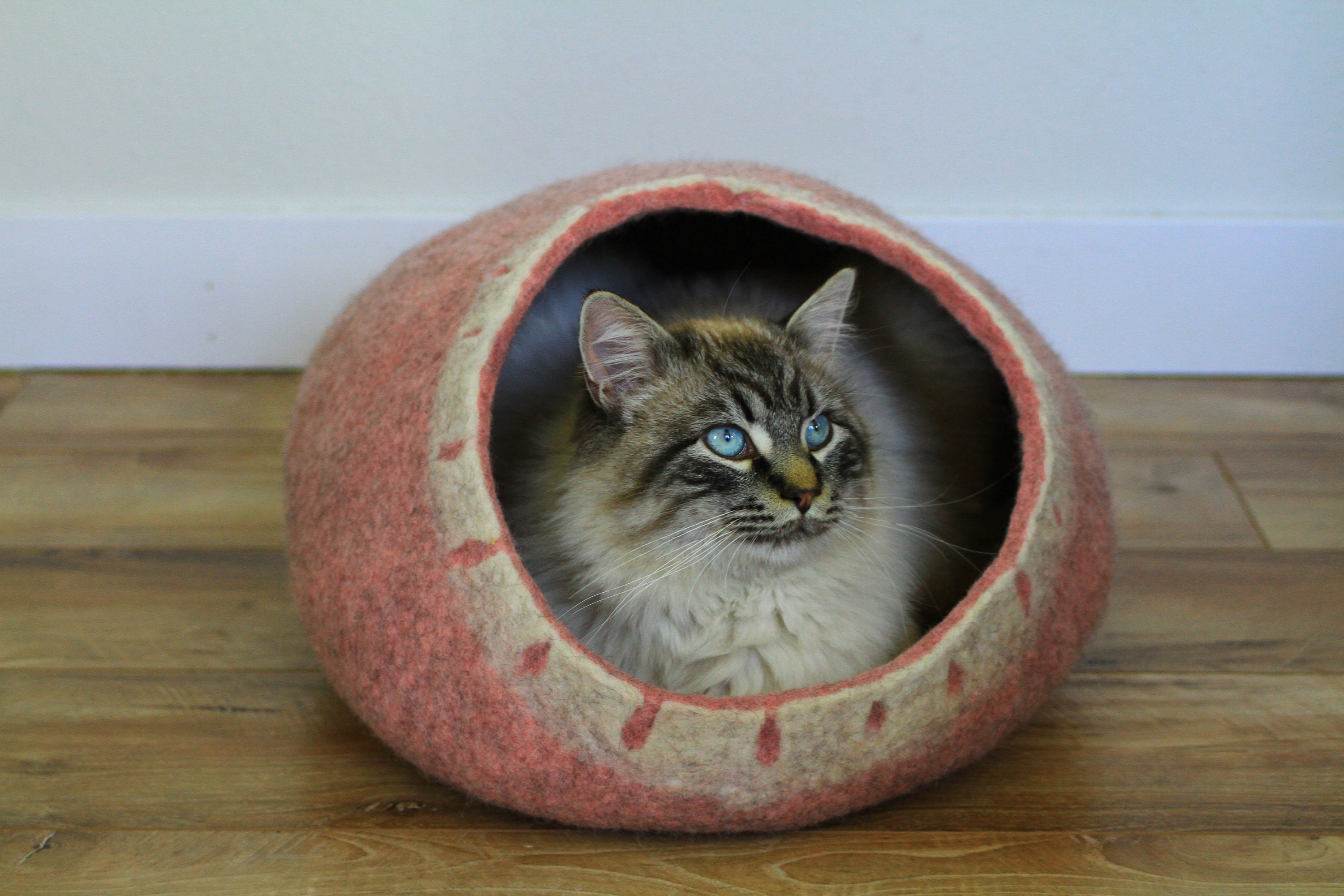 handmade cat bed