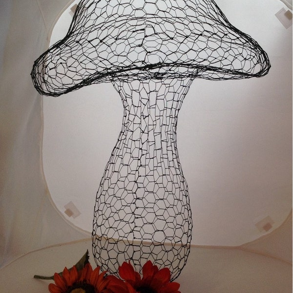 Mushroom Topiary Frame