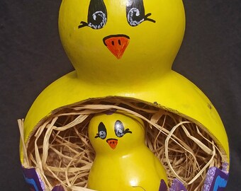 Easter Chick gourd basket with baby chick inside. Natural Dried and painted gourd. Approximately 6.5 inch diameter.