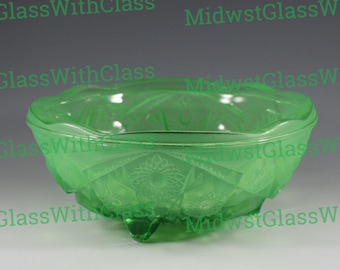 Vintage L.E. Smith Satan/Opalescent Green Quintec Pattern FootedcGlass Bowl "Unique"
