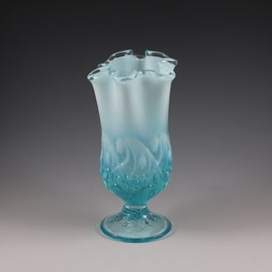 Vintage Fenton Handmade Blue Opalescent Glass Lily Of The Valley Handkerchief Vase