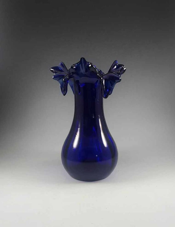 Vintage L E Smith Amethyst Hobnail Vase (RHA) Vintage L E Smith Amethyst Hobnail Vase (RHA)