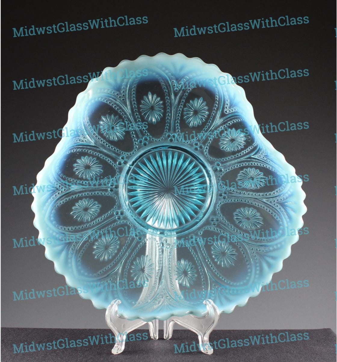 Northwood ホワイトオパルセント　花びら型 ガラスコンポート Northwood ホワイトオパルセント 花びら型 ガラスコンポート Northwood