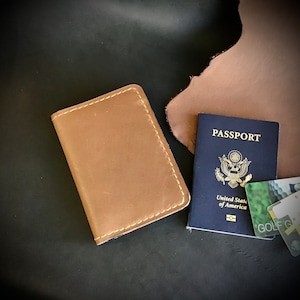 Cartera para pasaporte, carteras de cuero únicas para pasaporte, estuche para pasaporte de cuero hecho a mano y cosido a mano.