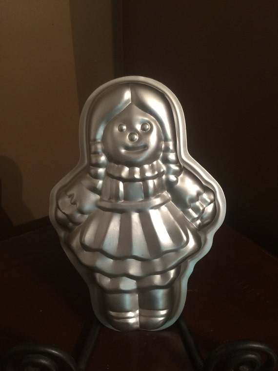 Mini Storybook Raggedy Ann Doll Cake Pan Wilton Vintage 1975