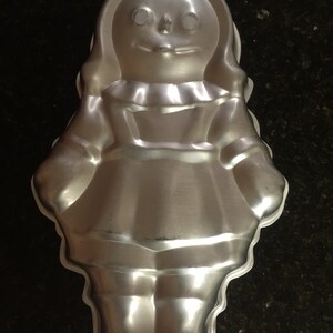 Storybook Doll Cake Pan (Raggedy Ann) - Wilton 1971