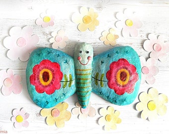 Papiermaché Happy Smiling Schmetterling Wanddekoration, Schmetterling Wandkunst, Pappmaché Schmetterling Wandbehang Dekor, handgemachte Schmetterlingsskulptur