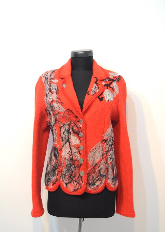 Veste en lainage rouge feutrée, manteau de feutre rouge pour femme, cadeau de la Saint Valentin, les vêtements feutrés, veste en laine mérinos, veste Veste en lainage rouge feutrée, manteau de feutre rouge pour femme, cadeau de la Saint Valentin, les vêtements feutrés, veste en laine mérinos, veste