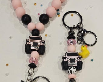 Llavero de silicona con cuentas y dije de pato, diseño de camioneta todoterreno 4x4, color rosa