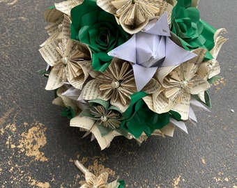 Página de libro ramo de novia, tú eliges qué libro. Hoja de libro de papel origami bridal bouquet