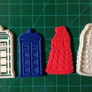 Emporte-pièce gravé Tardis et Dalek