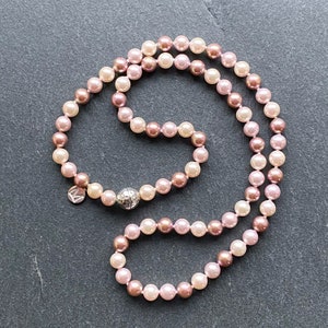 Spanish pearl necklace sale