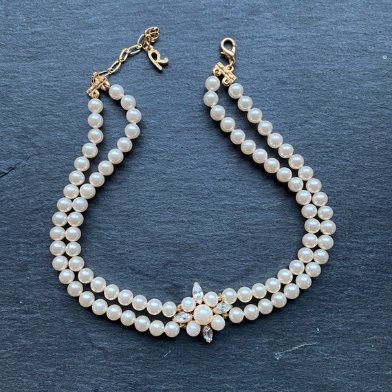 ROSITA vintage pearl choker with flower pendant, b