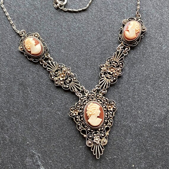 Vintage CAMEO Necklace Gold Filled SHELL Necklace Cameo Petite GORGEOUS Shell Cameo Real Cameo Gifts For Her Mom Cameo Pendant Necklace