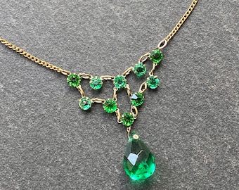 Vintage green glass open bezel necklace, vintage crystal necklace, vintage wedding, emerald green glass necklace, bridal jewelry