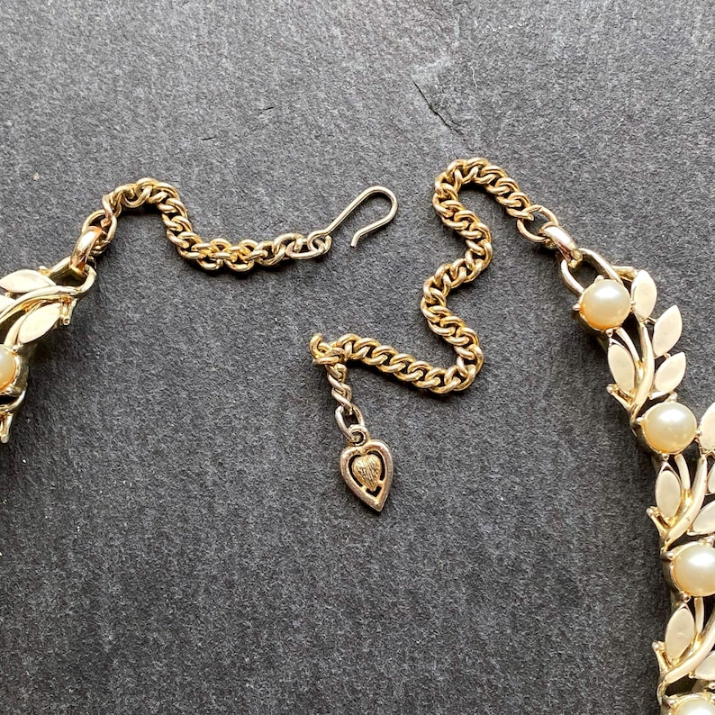 JEWELCRAFT gold and pearl collar necklace vintage bridal 1950/'s necklace gold collar necklace gold and white necklace,