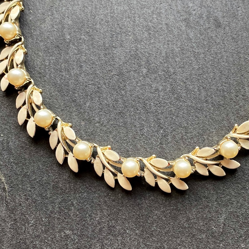 JEWELCRAFT gold and pearl collar necklace vintage bridal 1950/'s necklace gold collar necklace gold and white necklace,